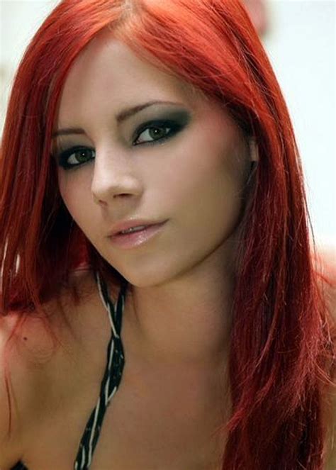 Pin By Djp On M2f Essence Redhead Beauty Beauty Redheads