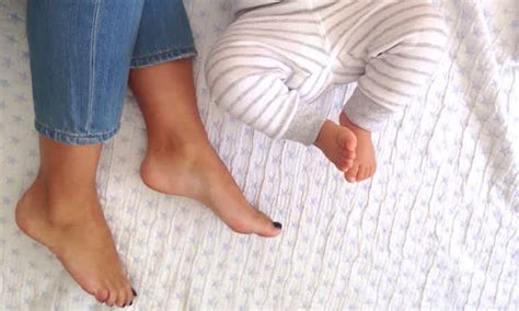 mom s feet are a vivid reminder that every pregnancy is different