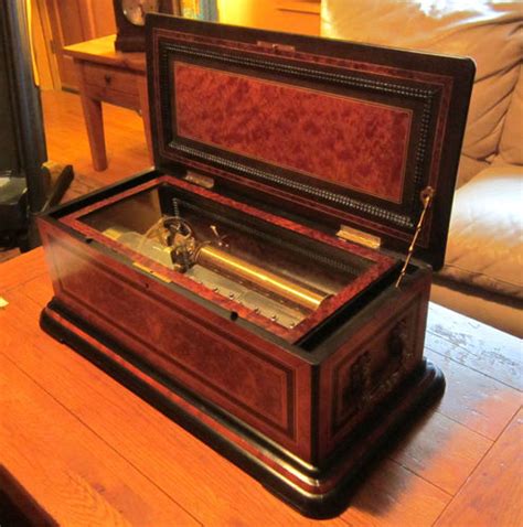 Here is one of the cleanest all original condition bell boxes that you will ever find! eBay Scam Hunter: Antique 1876 30 Massive Swiss Cylinder Music Box, 8 Airs Extremely Rare!