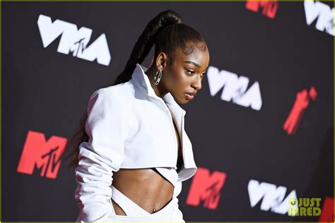 Normani Steps Out In A White Set For The 2021 Mtv Vmas Photo 1323333