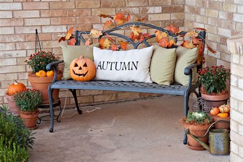 85 Pretty Autumn Porch Décor Ideas Digsdigs