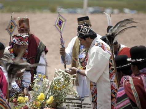 En Una Ceremonia Ancestral Evo Asumió El Mando De Los Pueblos Indígenas