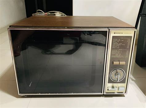 Sanyo Vintage Microwave Oven Tv And Home Appliances Kitchen Appliances