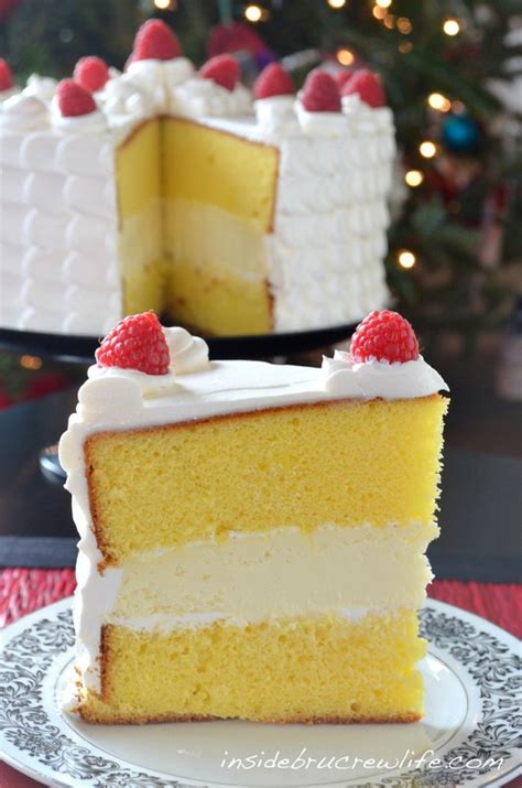 Lemon Cheesecake Cake