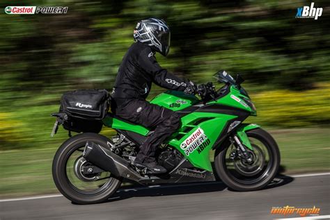 Honda's length and height are indeed more than the kawasaki's but the latter has while, z250 is very inspiring to sway at bends and come out of sharp turns more gallantly. Kawasaki Ninja 250R Review