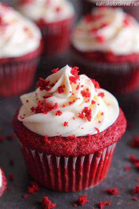Red velvet cake with a tangy buttermilk batter and luscious cream cheese frosting. The BEST Red Velvet Cupcakes with Cream Cheese Frosting | The Recipe Critic