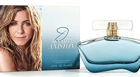Jennifer Aniston Launches Her New Summer Fragrance