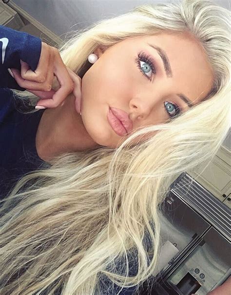 Pin By Beezq On Girls Platinum Blonde Hair Color Bleach Blonde Hair Platinum Blonde Hair