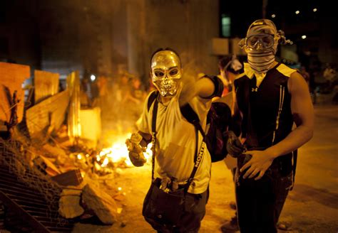 A Night In The Life Of A Rioter In Venezuela Nbc News
