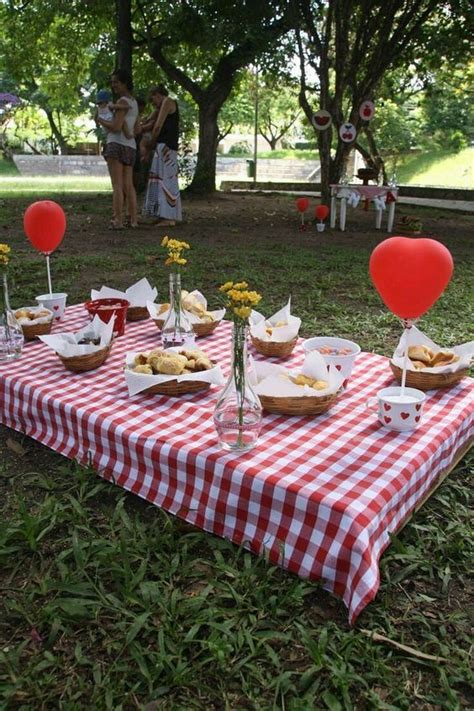 Easy Summer Picnic Ideas For Backyard Parties Picnic Birthday Party