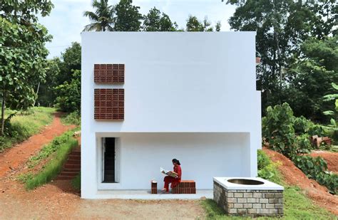 Compact House In South India By Ego Design Studio Tackles Hot Tropical
