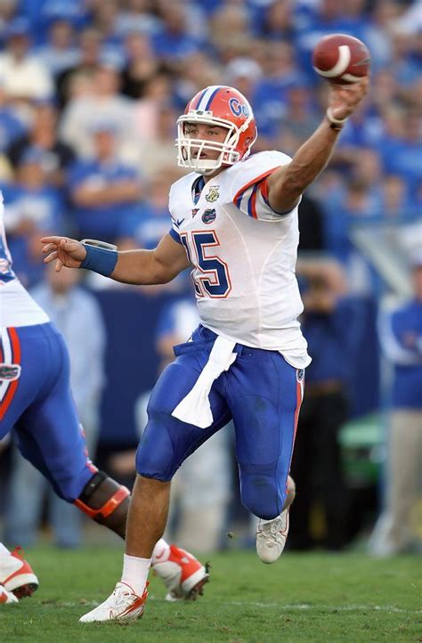 Tim Tebow 15 Of The Florida Gators Passes The Ball During The Sec Game