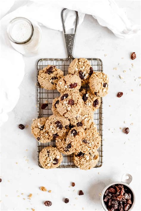 Soft and chewy, these are the best oat how to make oatmeal cookies: Healthy Chewy Gluten Free Oatmeal Raisin Cookies (Refined ...