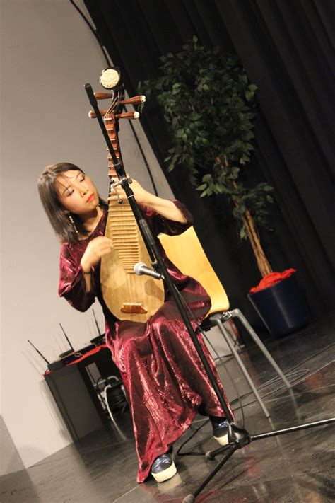 Yù yuán, shanghainese yuyu lit. Xia Yuyan und Jiang Shaofeng im DAI - Konfuzius Institut