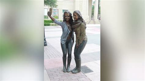 Selfie Statue In Texas Sparks Backlash Abc13 Houston
