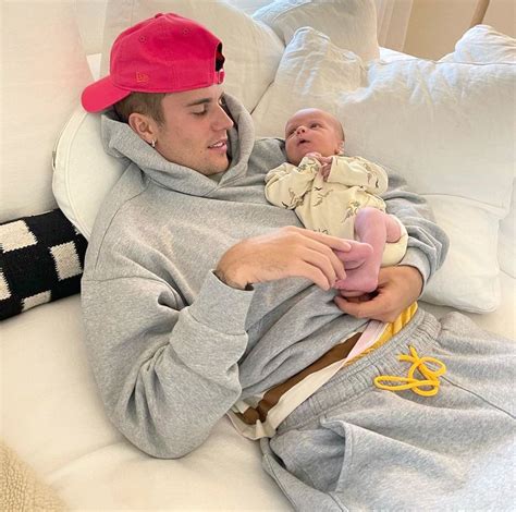 Justin Bieber Bonds With Jason Kennedy S Newborn Baby Boy Ryver Pics