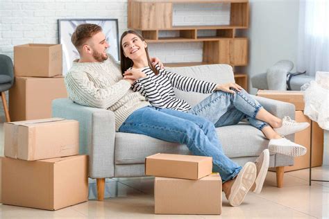 Moving In Together Checklist: 7 Things to Do Beforehand