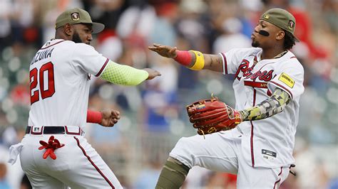 Seattle Mariners Held To 3 Hits In 3 2 Loss To Atlanta Braves Seattle