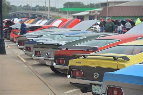 Boss Motors In Kansas Hosts A Boss Nats For 150 Star Cars