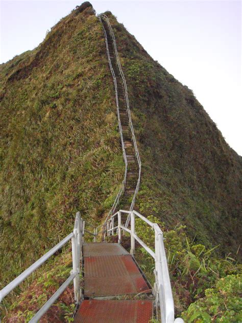Haiku Stairs Oahu Aka The Stairway To Heaven Rcampingandhiking