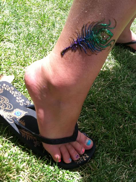 The peacock henna tattoo design. Henna Peacock Tattoo (With images) | Henna peacock ...