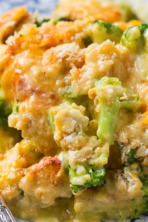 Drop (washed and roughly chopped) broccoli florets into water when it reaches boiling. Broccoli Cheddar Chicken (Cracker Barrel Copycat) | Main ...