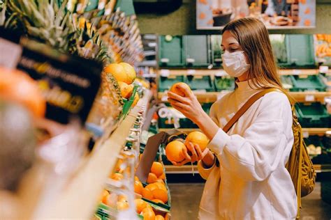 How To Stay Safe Grocery Shopping During The Coronavirus Pandemic
