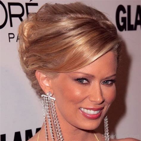 Jenna Jameson Wearing Silver Earings Super WAGS Hottest Wives And