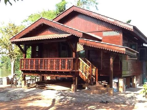 Teras rumah di kampung memiliki ciri khas tampilan yang minimalis dan bersahaja. Design Rumah Kampung Yang Dimodenkan | Blog Sihatimerahjambu