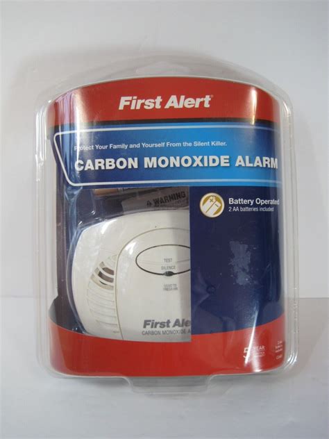 First Alert Carbon Monoxide Alarm Model Co400 2 Aa Batteries Included