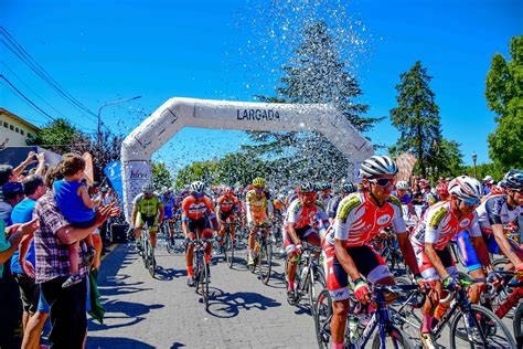 Largada de la Primera Etapa de la Vuelta Ciclista de Mendoza ...