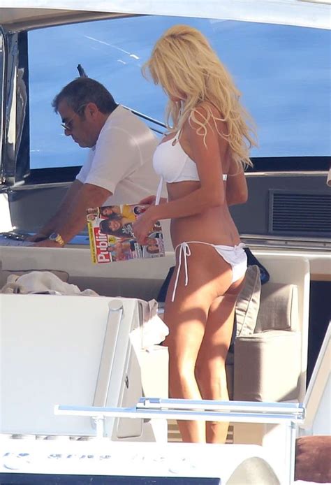 victoria silvstedt hanging out on a yacht in monaco just fab celebs