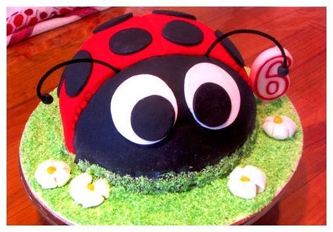 Il cioccolato è un grande classico delle torte di compleanno: Torta compleanno bambini 2-6 anni: coccinella | Torte ...