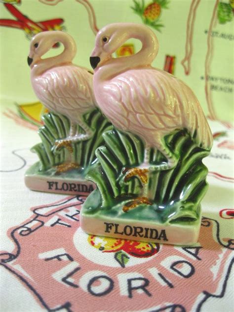 Vintage Florida Flamingo Salt And Pepper Shakers 1950s Etsy Vintage