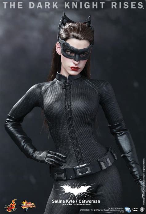 Dark Knight Rises Hot Toys Catwoman Action Figure — Geektyrant
