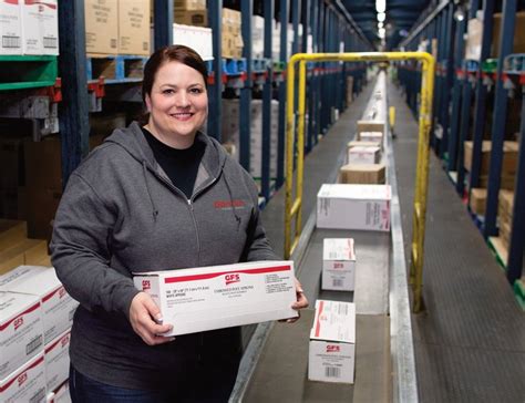 Our warehouse teams take pride in delivering seamless order processing and delivery to our customers through attentive, accurate product selection, labeling, and packing. Top Employer: Gordon Food Service Canada Ltd.