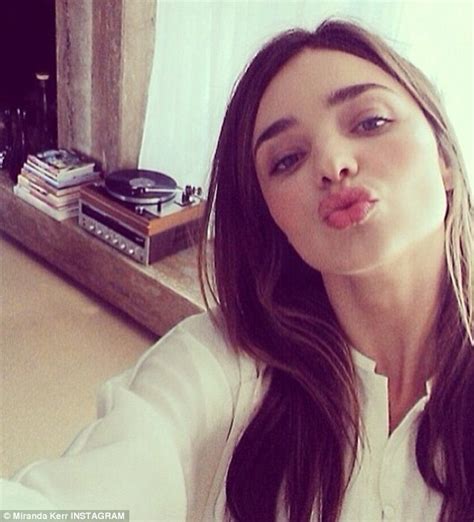Miranda Kerr Shows Funny Side As She Puckers Up In Instagram Selfie Daily Mail Online