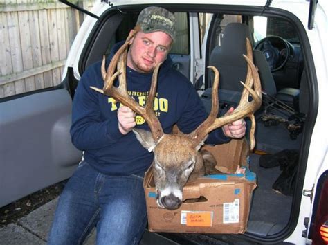 2 Deer Poachers Get Record 13277 Fine The Blade