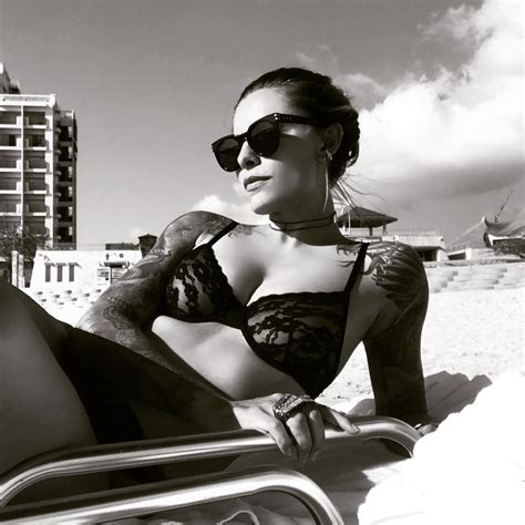 Sophia Thomalla Am Strand Doch Sie Hat Den Bikini Vergessen