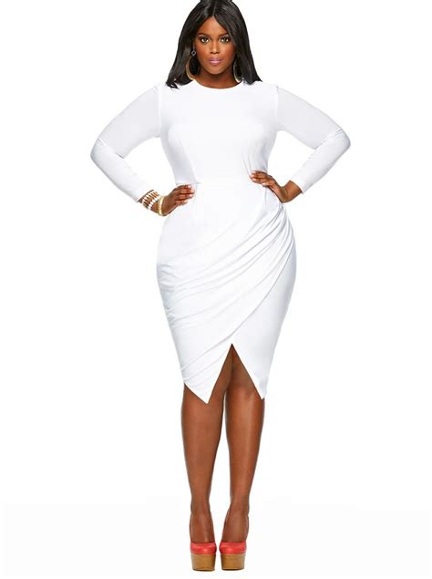 19 Awesome Plus Size Dresses To Wear To A Wedding