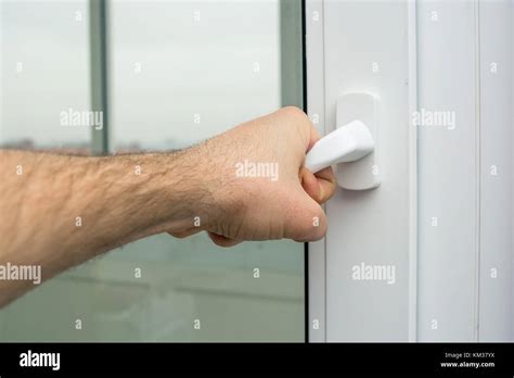 Hand Open Sliding Door Hi Res Stock Photography And Images Alamy
