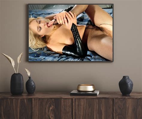 Sexy Blondine Fu Fetisch Pin Up Erotischer Akt Frau Nackt Nackte Frau Akt Nude Erotik