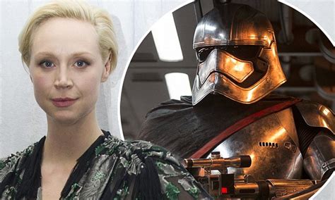 Gwendoline Christies Star Wars Character Captain Phasma Was Male Daily Mail Online