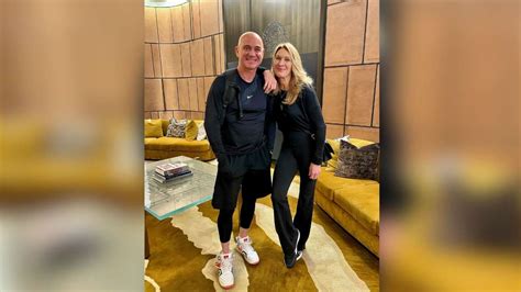 Debating Steffi Graf S Appearance Agassi S Romantic Photo Causes