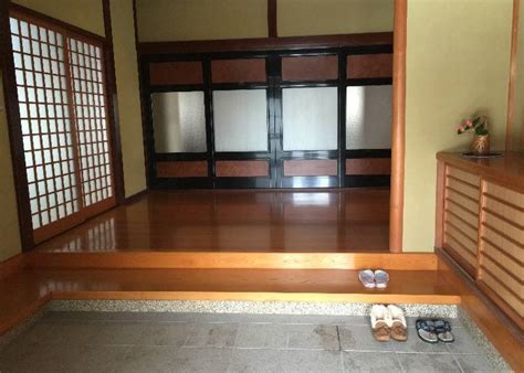 Maybe you would like to learn more about one of these? Life in a Traditional Home - 12 Clever Japanese Design ...