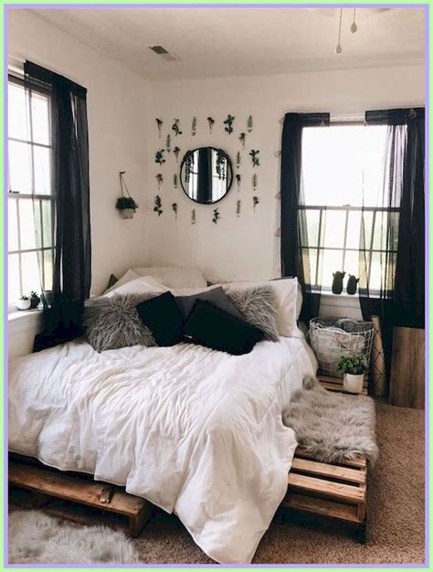 Simple ways to create an aesthetic bedroom ideas in no time. 105 reference of couch Aesthetic couple in 2020 | Remodel bedroom, Small room bedroom, Aesthetic ...