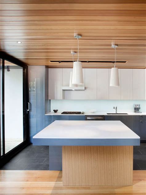 Glass brick kitchen bulkhead the next idea is to create kitchen bulkhead with glass brick. 61 best Bulkhead Design images on Pinterest | Dream ...