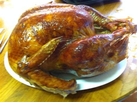 Truss the turkey and place, breast side up, in a roasting pan. White Wine Basted Turkey Recipe - Food.com