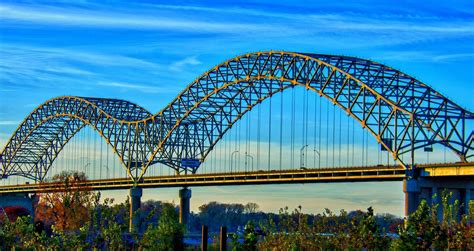 Trucking Association Leader Says Memphis Bridge Reopening Will Take