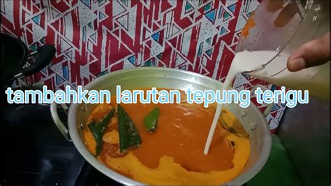 Tata mi kuning, ketupat atau ketupek dan sayur di piring saji. Cara Membuat Kuah Pecel Padang / cara membuat kuah lontong ayam bumbu padang - YouTube / Cincang ...